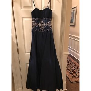 Faviana Couture Prom Dress